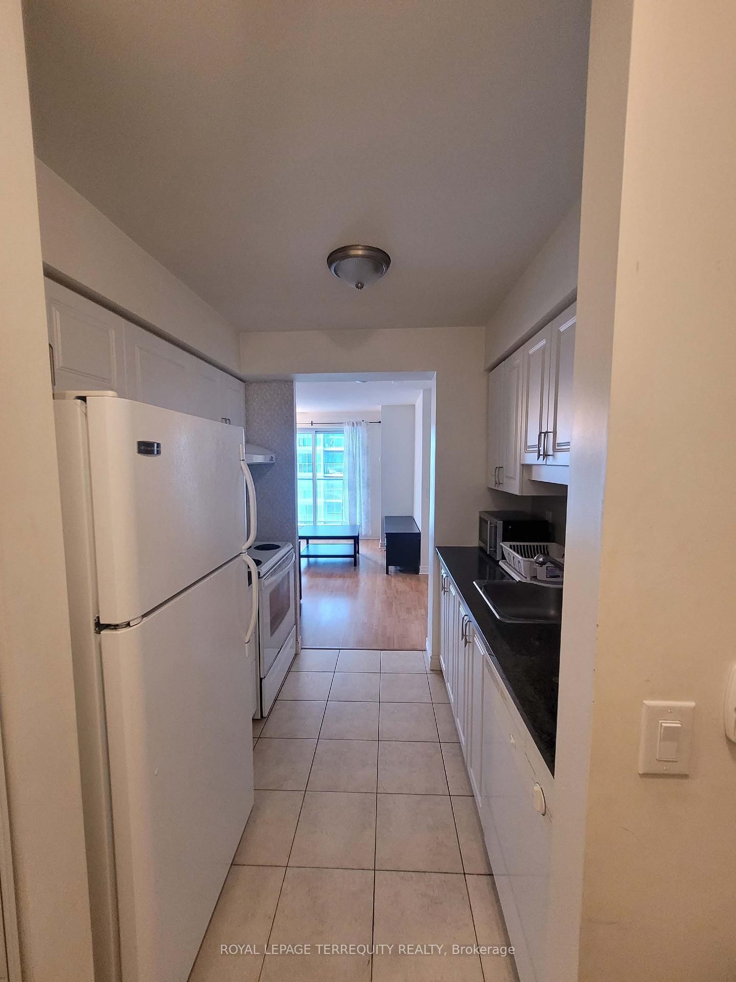 Condo for lease at 1106-70 Town Centre Court, Toronto, Bendale, M1P 0B2 - MLS: E12021961