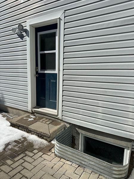 373 Carnwith Dr E, Whitby, L1M 2M1 | Image 2