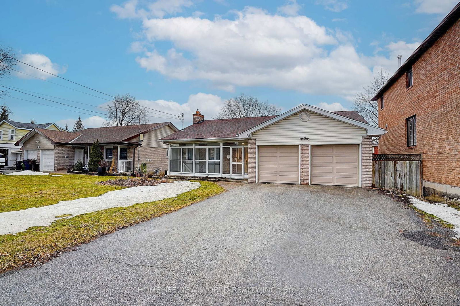 Detached House for sale at 29 McDairmid Road, Toronto, Agincourt South-Malvern West, M1S 1Z5 - MLS: E12022256