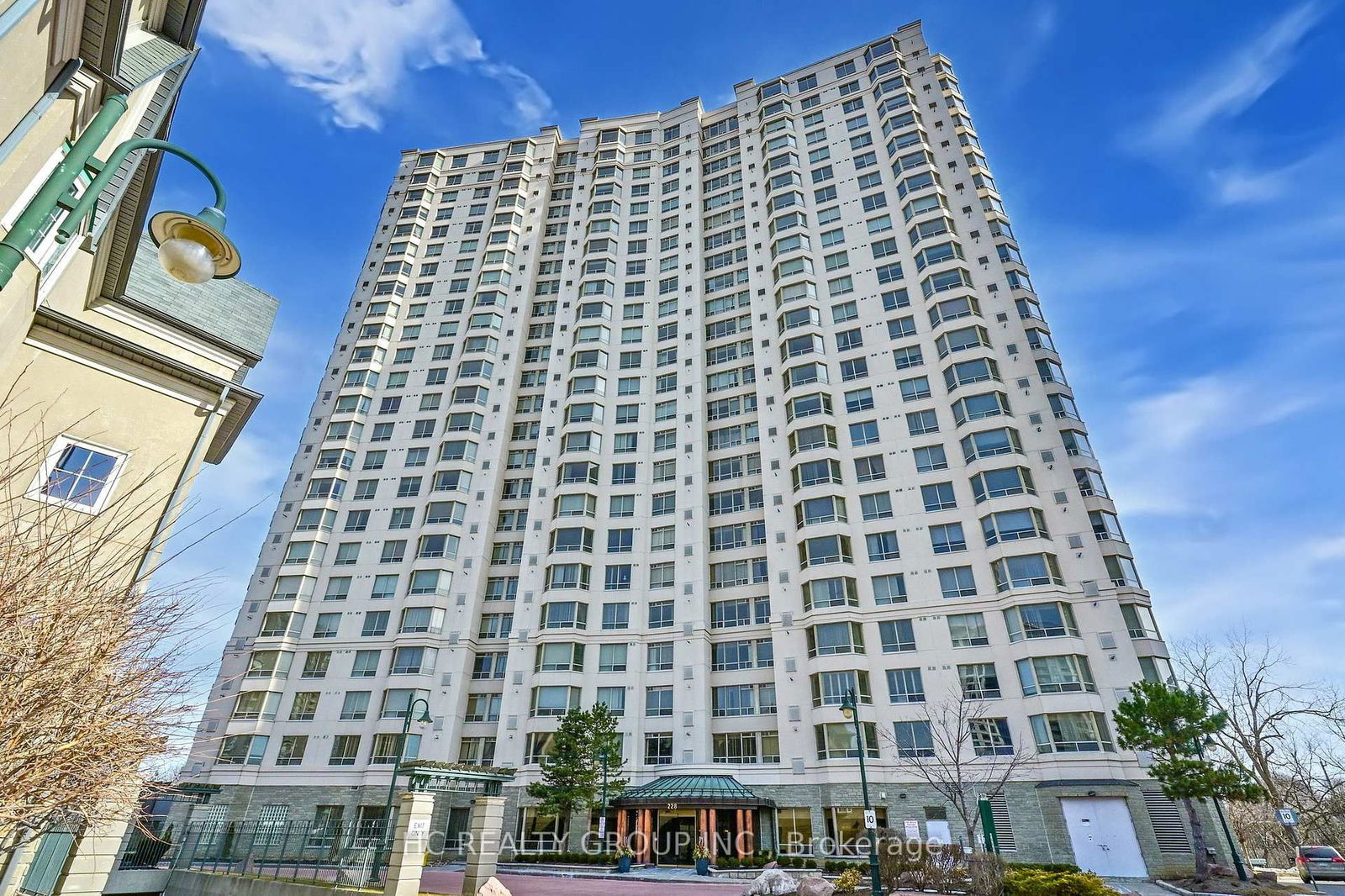 Condo for sale at 113-228 Bonis Avenue, Toronto, Tam O'Shanter-Sullivan, M1T 3W1 - MLS: E12022276