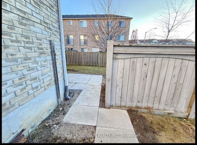21 Wilkes Cres, Toronto - Clairlea-Birchmount image-0-1