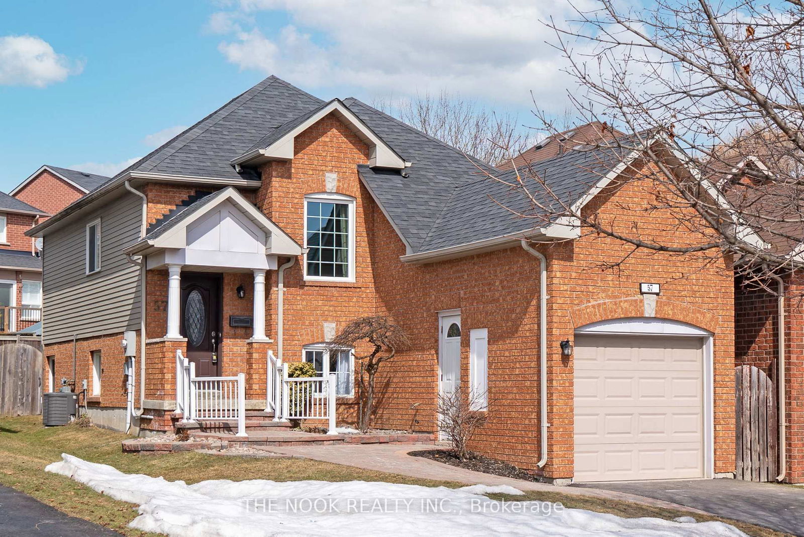 Detached House for sale at 57 Abernethy Crescent, Clarington, Bowmanville, L1C 4Z1 - MLS: E12022444