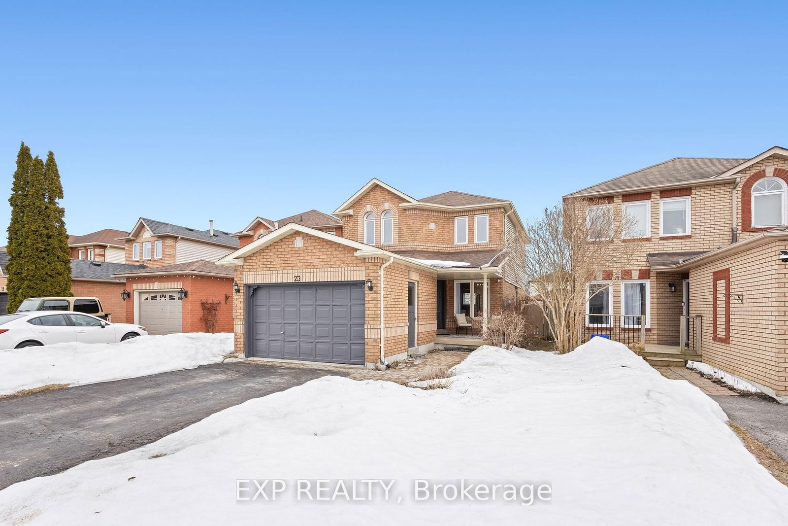 Detached House for sale at 23 John Walter Crescent, Clarington, Courtice, L1E 2W6 - MLS: E12022625