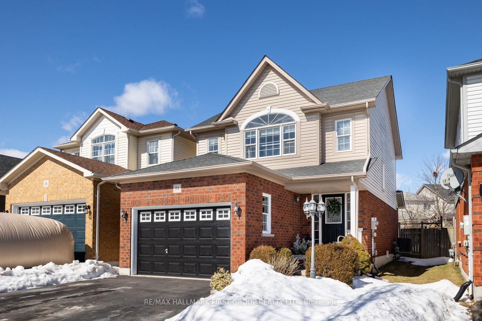 Detached House for sale at 24 Staples Avenue, Clarington, Courtice, L1E 3H3 - MLS: E12022825