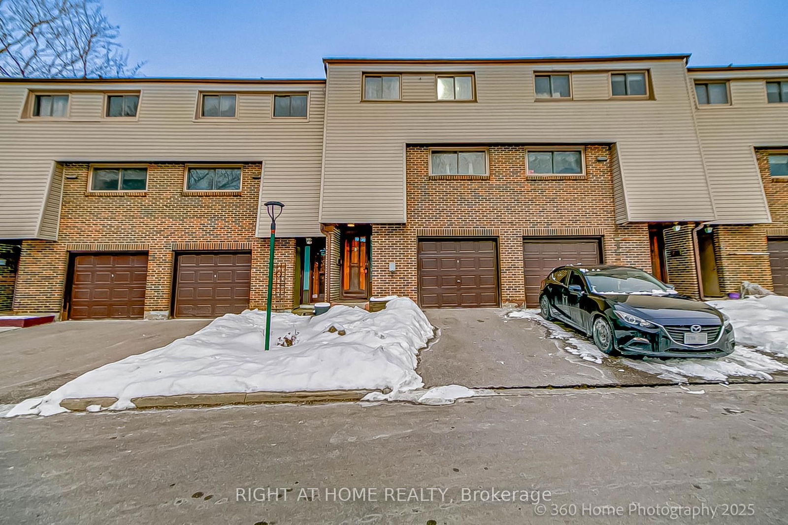 Townhouse for sale at 8-2020 Pharmacy Avenue, Toronto, L'Amoreaux, M1T 1H8 - MLS: E12022871