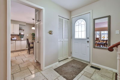 21 Griselda Cres, Toronto - Woburn image-0-4