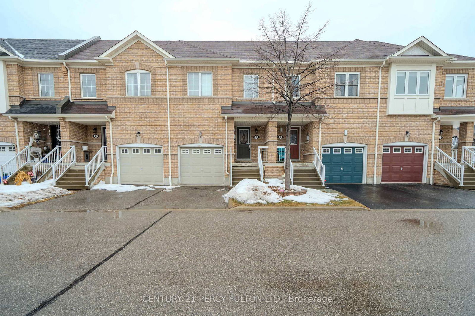 Townhouse for sale at 6 Arbuckle Way, Whitby, Blue Grass Meadows, L1N 0C3 - MLS: E12023444