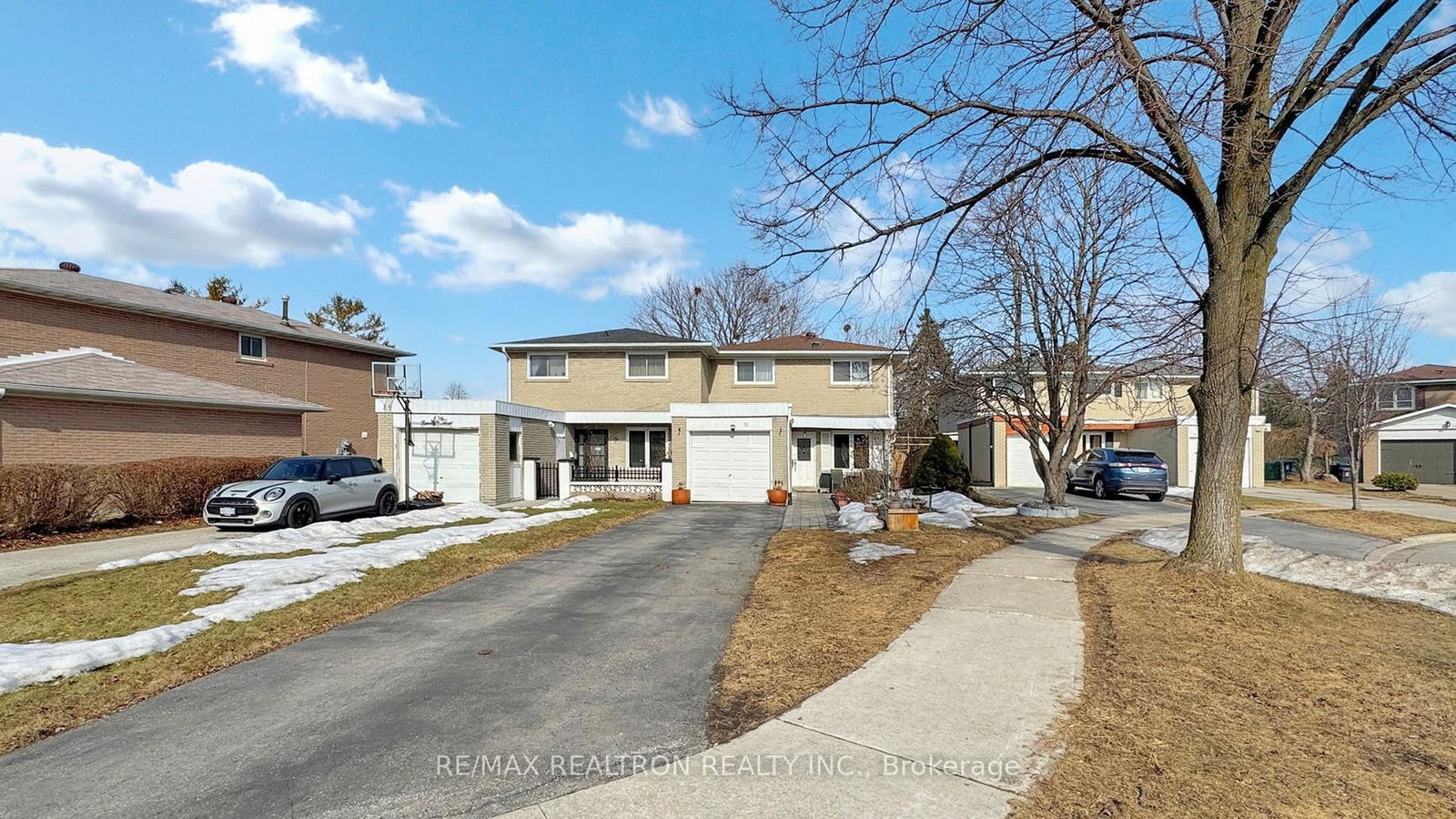 Semi-Detached House for sale at 91 Tineta Crescent, Toronto, Agincourt South-Malvern West, M1S 2Y5 - MLS: E12024027