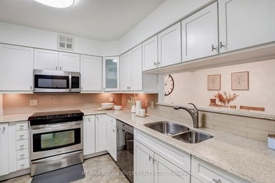Unit 1032 — 1880 Valley Farm Rd, Pickering - Town Centre image-0-4