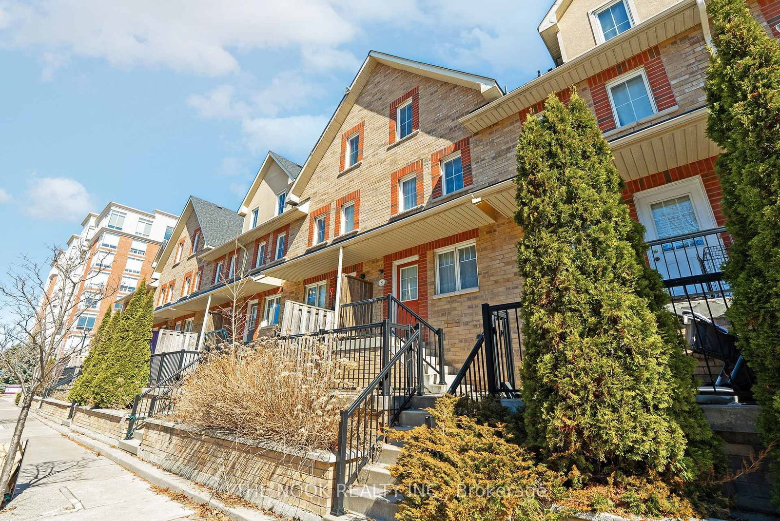 Townhouse for lease at 8-1775 Valley Farm Road, Pickering, Town Centre, L1V 7J9 - MLS: E12026190