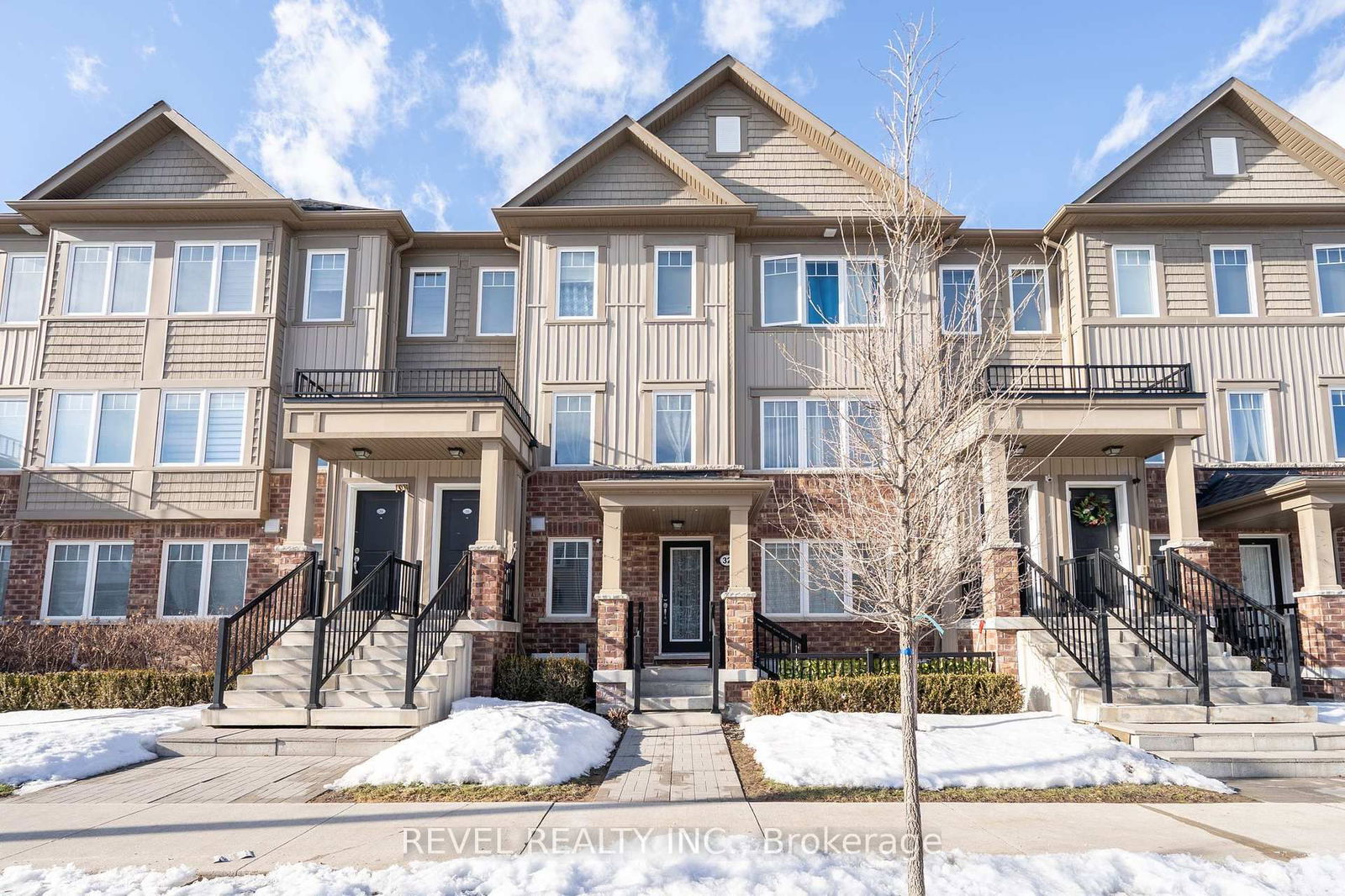 Townhouse for sale at 32-2500 Hill Rise Court, Oshawa, Windfields, L1L 0J5 - MLS: E12026225