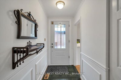 254 Confederation Dr, Toronto - Woburn image-0-3