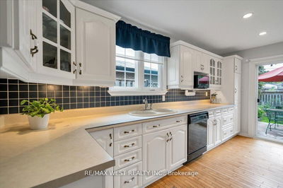 254 Confederation Dr, Toronto - Woburn image-0-4