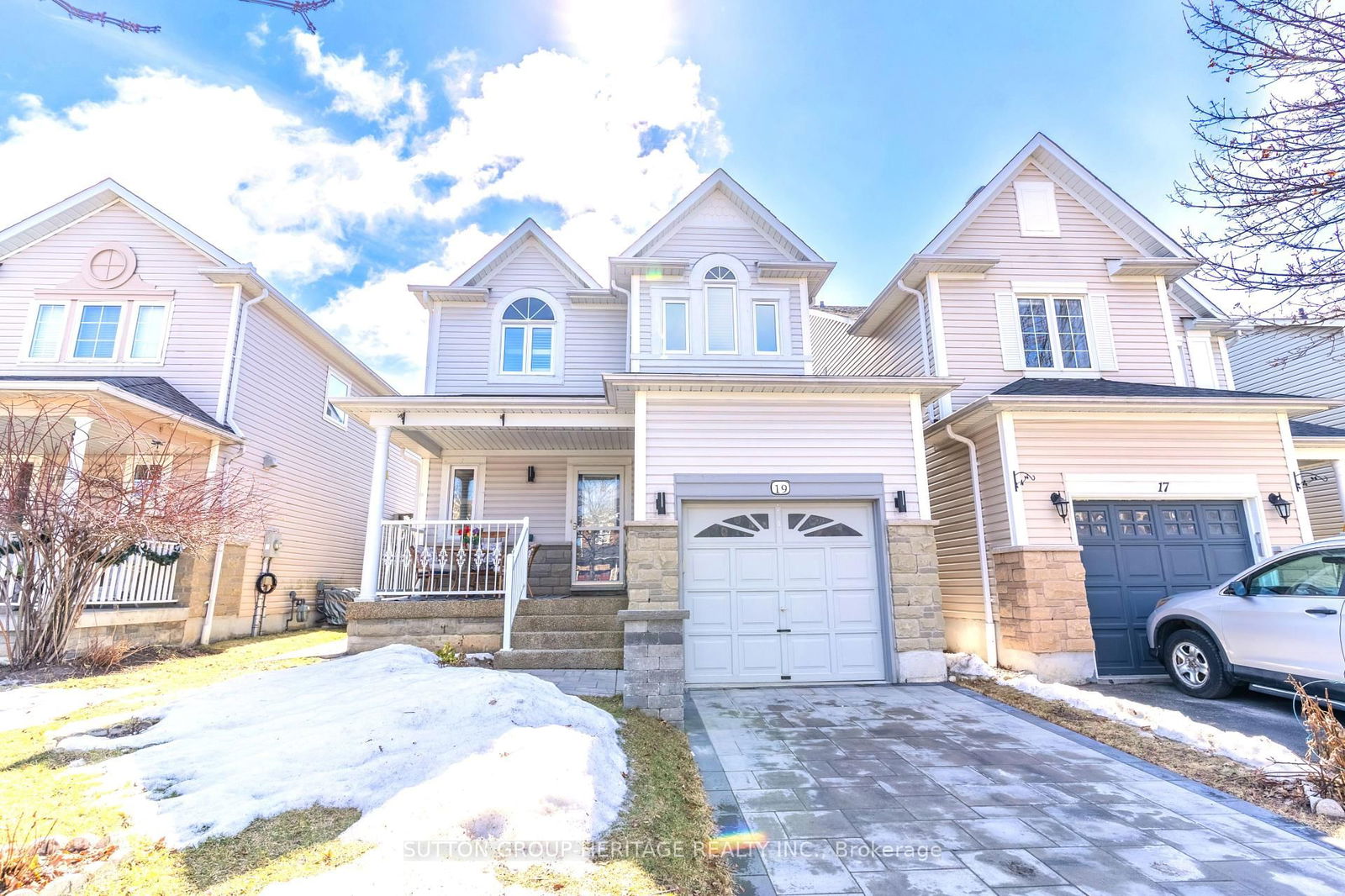 Detached House for sale at 19 Primeau Avenue, Whitby, Brooklin, L1M 2B7 - MLS: E12028298