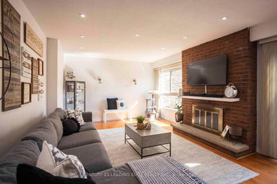 Unit 12 — 2 Dailing Gate, Toronto - Malvern image-0-3