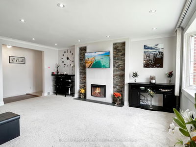 4 Robertsfield Cres, Toronto - Wexford-Maryvale image-0-3
