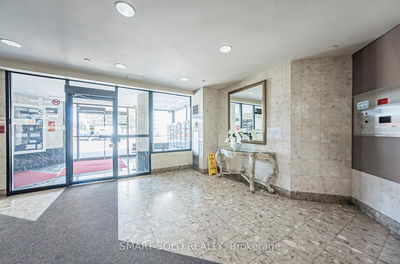 Unit 706 — 350 Alton Towers Circ, Toronto - Milliken image-0-4