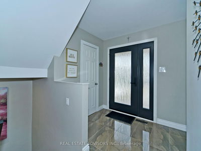 22 Caronia Sq, Toronto - Malvern image-0-3