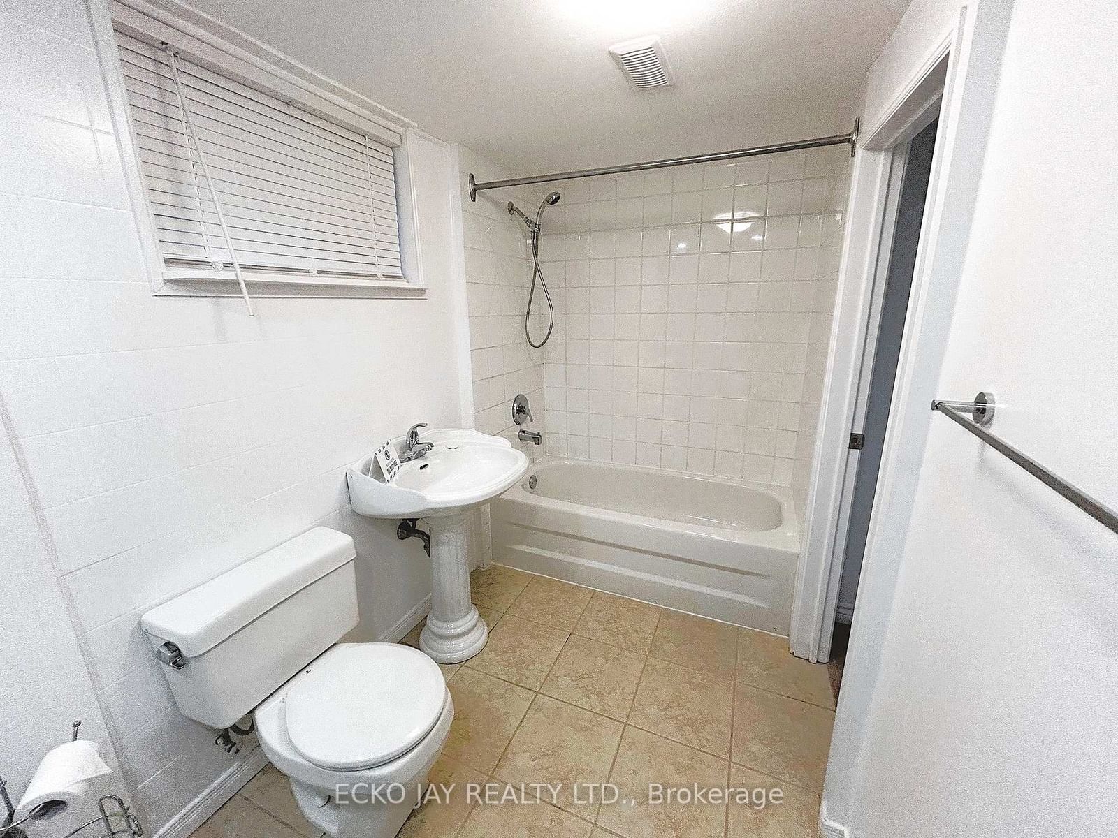 Listing Image 30