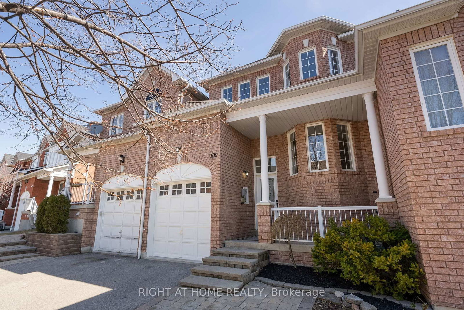 Townhouse for sale at 100 Dooley Crescent, Ajax, Northwest Ajax, L1T 4J3 - MLS: E12031763