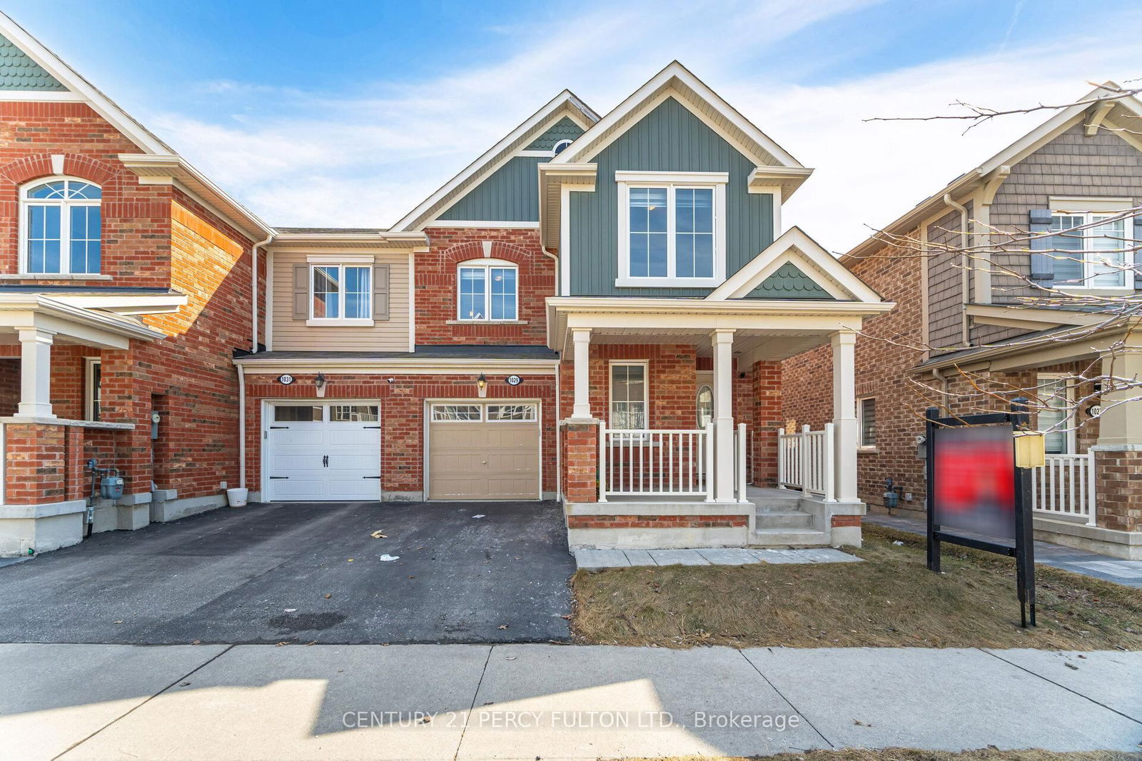 Townhouse for sale at 1029 Dragonfly Avenue, Pickering, Rural Pickering, L1X 2R4 - MLS: E12032237