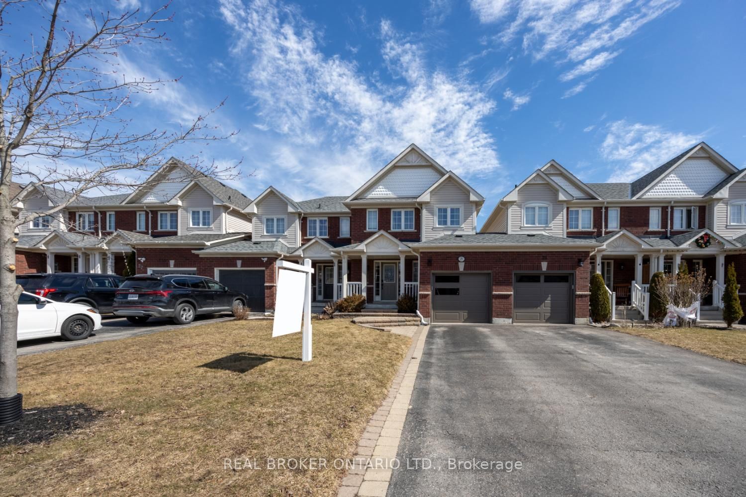 Townhouse for sale at 23 Quackenbush Street, Clarington, Bowmanville, L1C 0E6 - MLS: E12032278