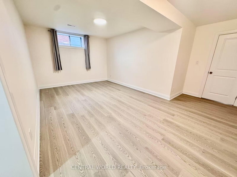 Lower - 343 Chester Le Blvd, Toronto, M1W 2K8 | Image 3