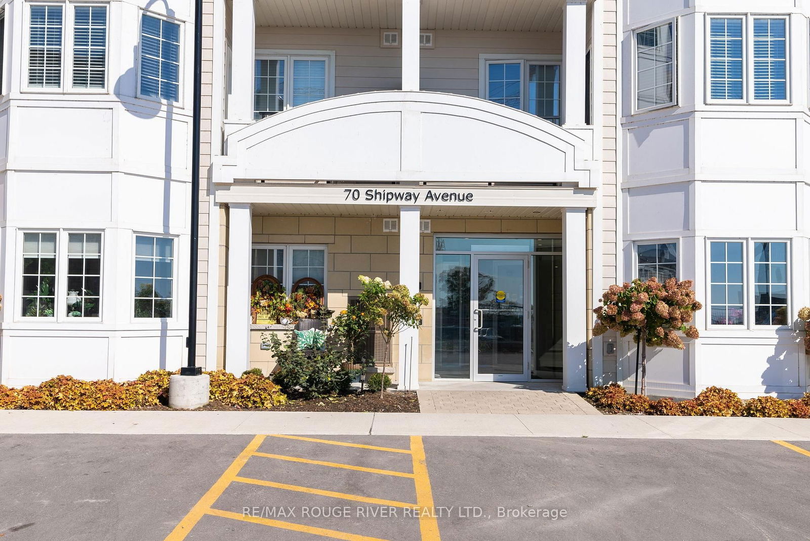 Condo for sale at 206-70 Shipway Avenue, Clarington, Newcastle, L1B 0A1 - MLS: E12033622