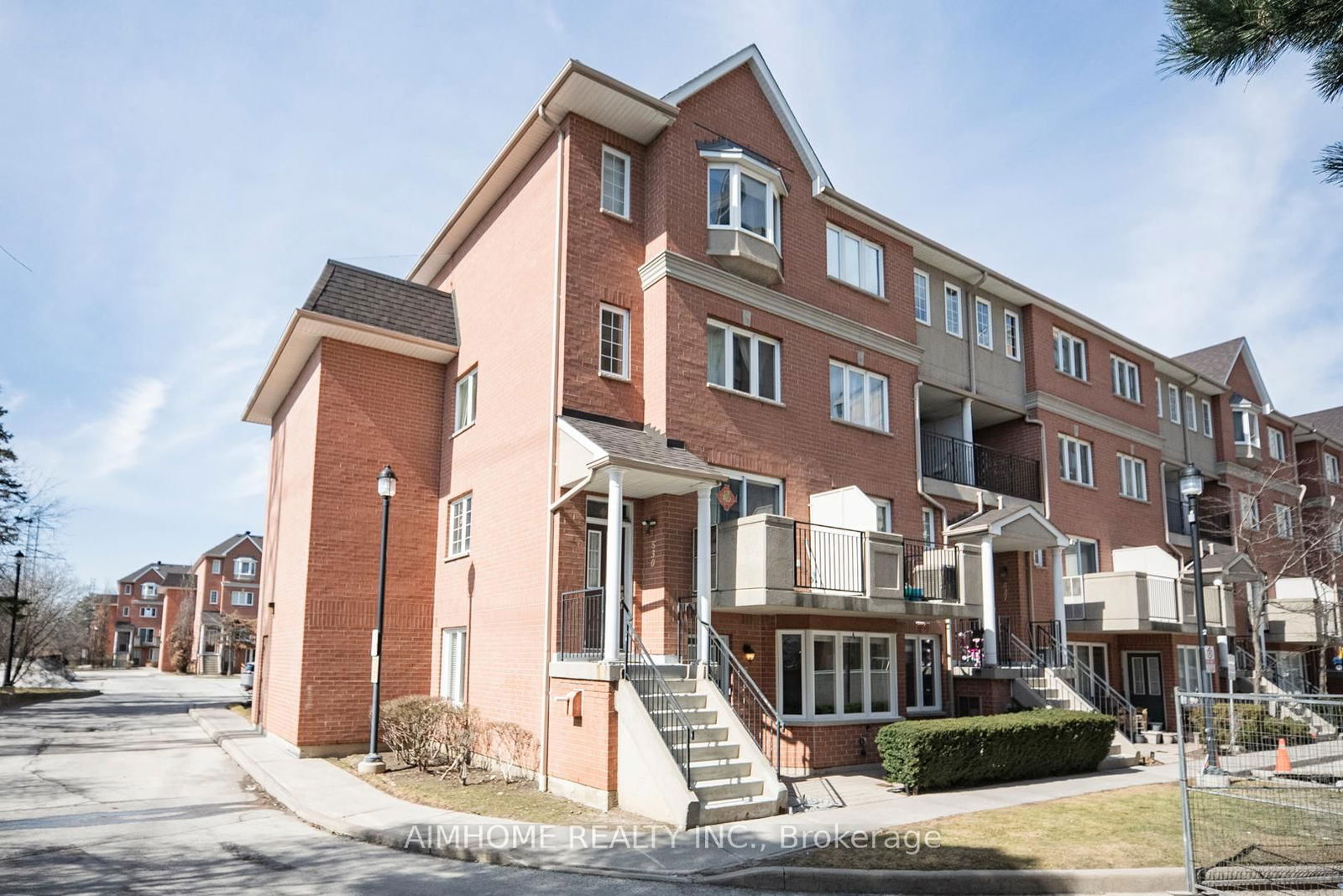 Townhouse for sale at 529-1881 McNicoll Avenue, Toronto, Steeles, M1V 5M2 - MLS: E12034180