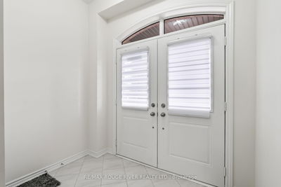 10 Armilia Pl, Whitby - Rural Whitby image-0-3