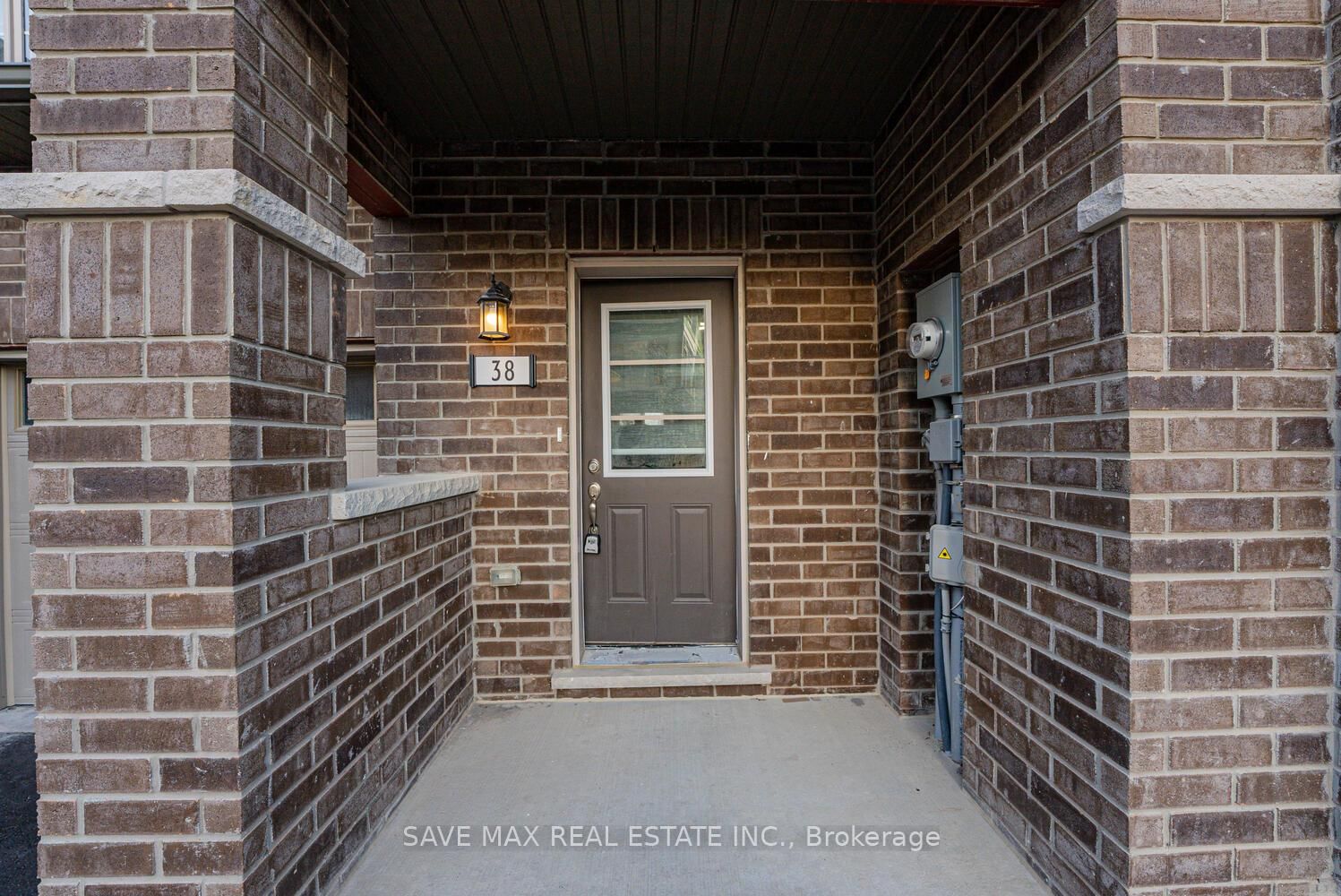 Townhouse for sale at 38 Senay Circle, Clarington, Courtice, L1E 2S2 - MLS: E12034466