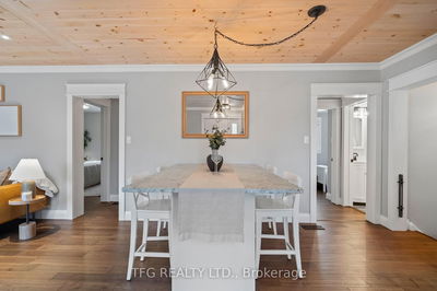 19 Torian Ave, Whitby - Brooklin image-0-4