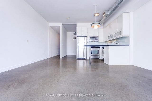 403 - 747 Queen Street