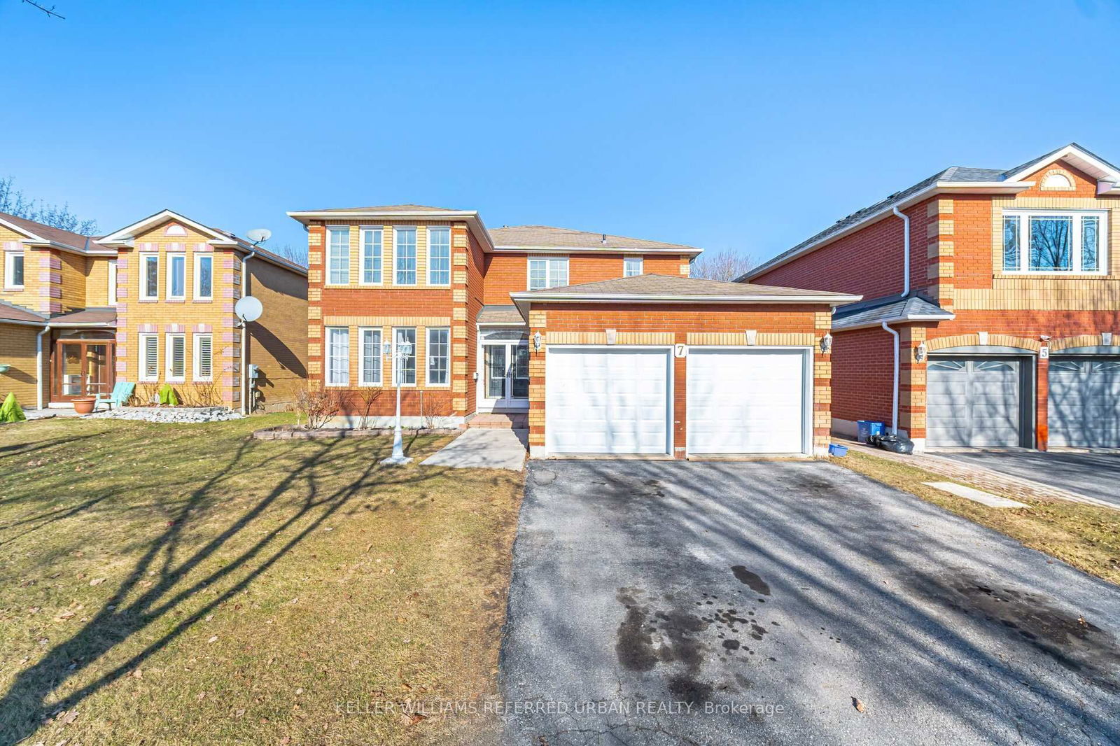 Detached House for sale at 7 Holmes Crescent, Ajax, Central, L1T 3R6 - MLS: E12034992