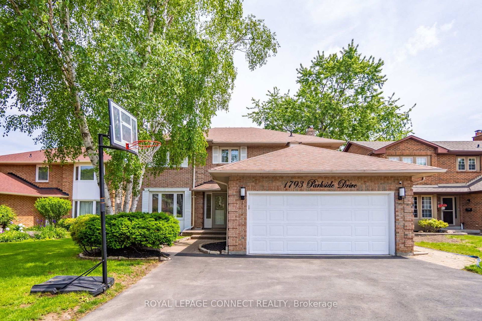 Detached House for sale at 1793 Parkside Drive, Pickering, Amberlea, L1V 3N9 - MLS: E12035379