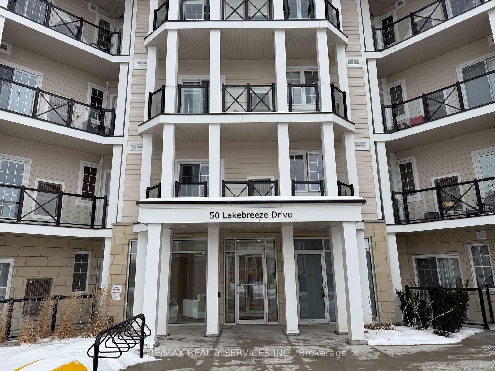 Condo for lease at 229-50 Lakebreeze Drive, Clarington, Newcastle, L1B 1N4 - MLS: E12035893