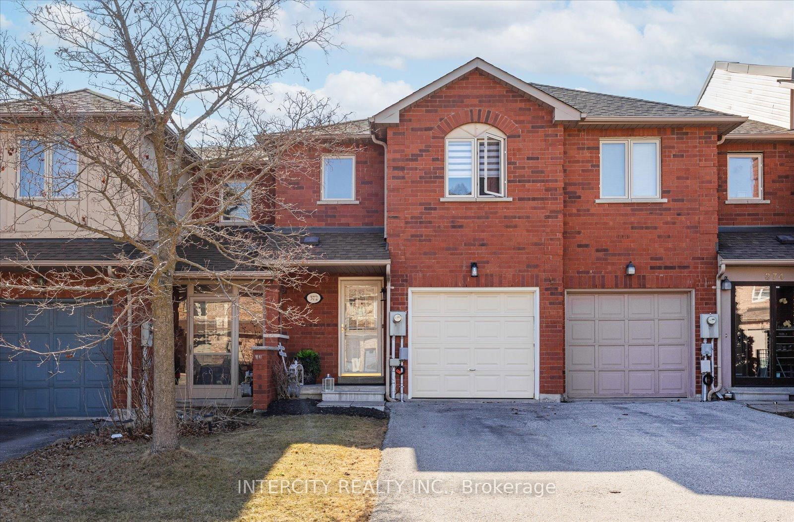 Townhouse for sale at 372 Sparrow Circle, Pickering, Highbush, L1V 7E7 - MLS: E12036099