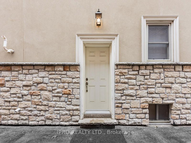 home for lease on Lower-66 Northridge Avenue