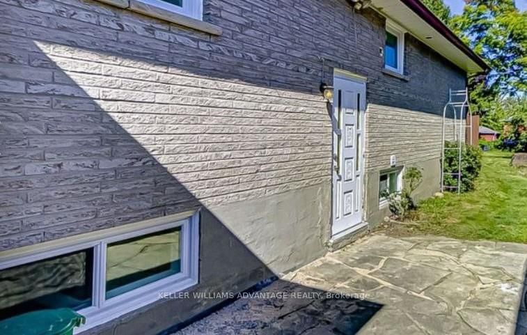 Detached House for lease at 61 Galloway Road, Toronto, Guildwood, M1E 1W6 - MLS: E12036544
