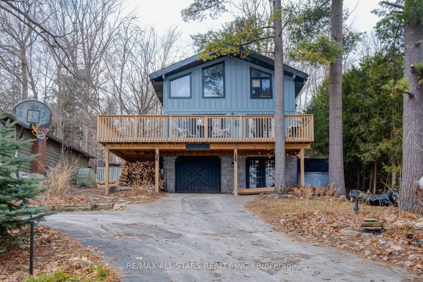 Detached House sold at 126 Pine Point Lane, Scugog, Rural Scugog, L9L 1B4 - MLS: E12036634