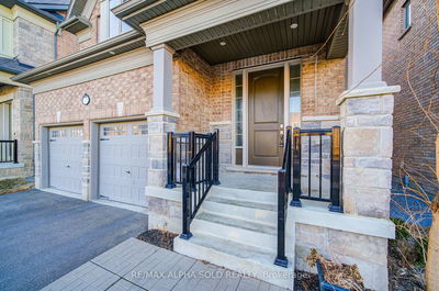 57 Christine Elliot Ave, Whitby - Rural Whitby image-0-3