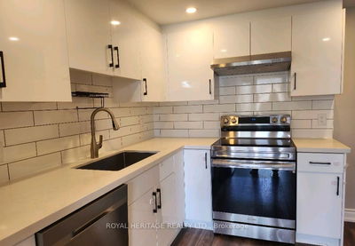 Unit BASEMENT — 921 KINGSLEY Crt, Oshawa - Pinecrest image-0-3