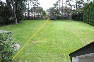 16 Hillcourt Ave, Whitby - Pringle Creek image-0-3