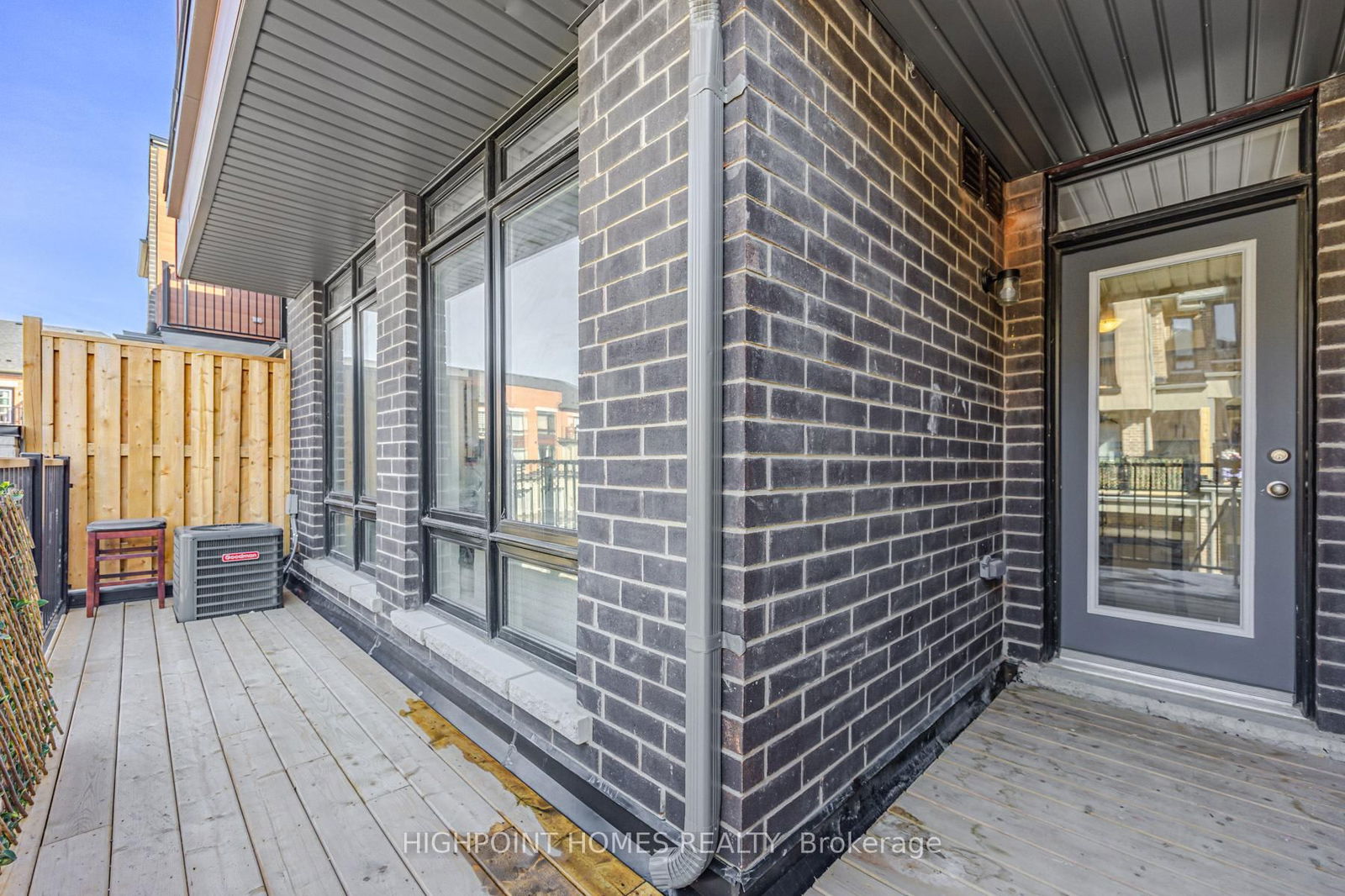 Property at 9 Ginno