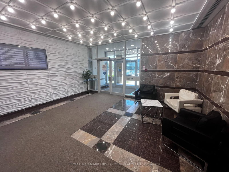 300 - 230 Westney Rd S, Ajax, L1S 2C9 | Image 2