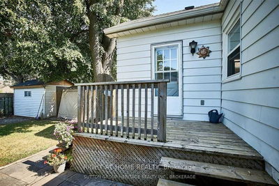 4 Ontario St, Ajax - Central image-0-1