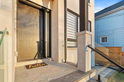 251 Kennedy Rd, Toronto - Birchcliffe-Cliffside image-0-3