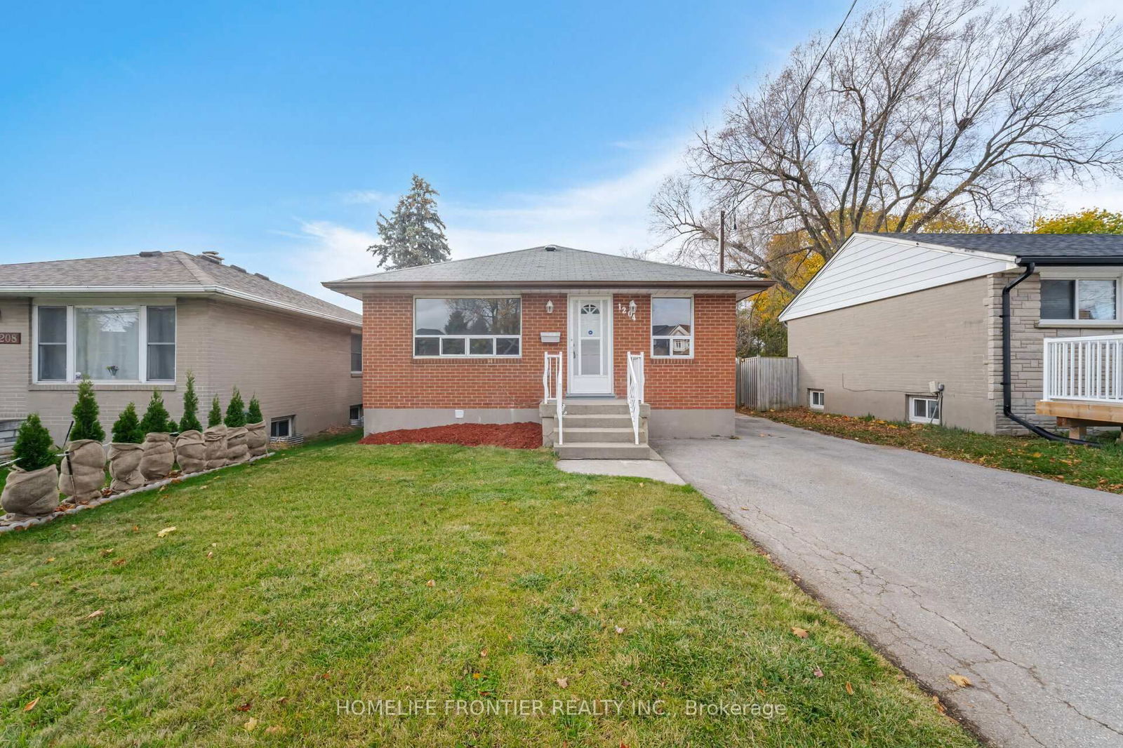 Property at 1204 Simcoe