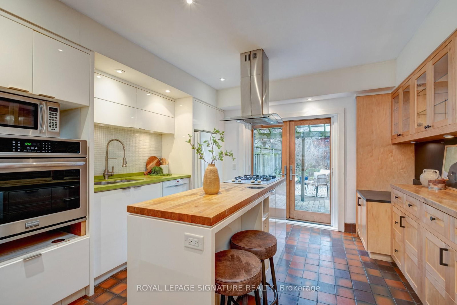 Listing Image 15