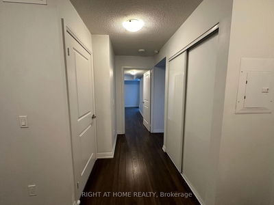 Unit 501 — 30 Meadowglen Pl, Toronto - Woburn image-0-1